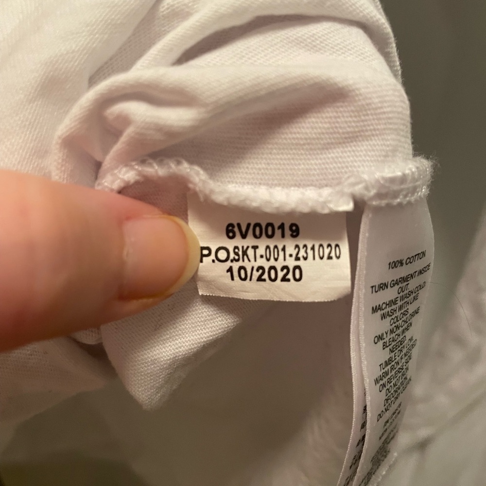 Vineyard Vines Corgi White Long Sleeve Shirt - Picture 6 of 6